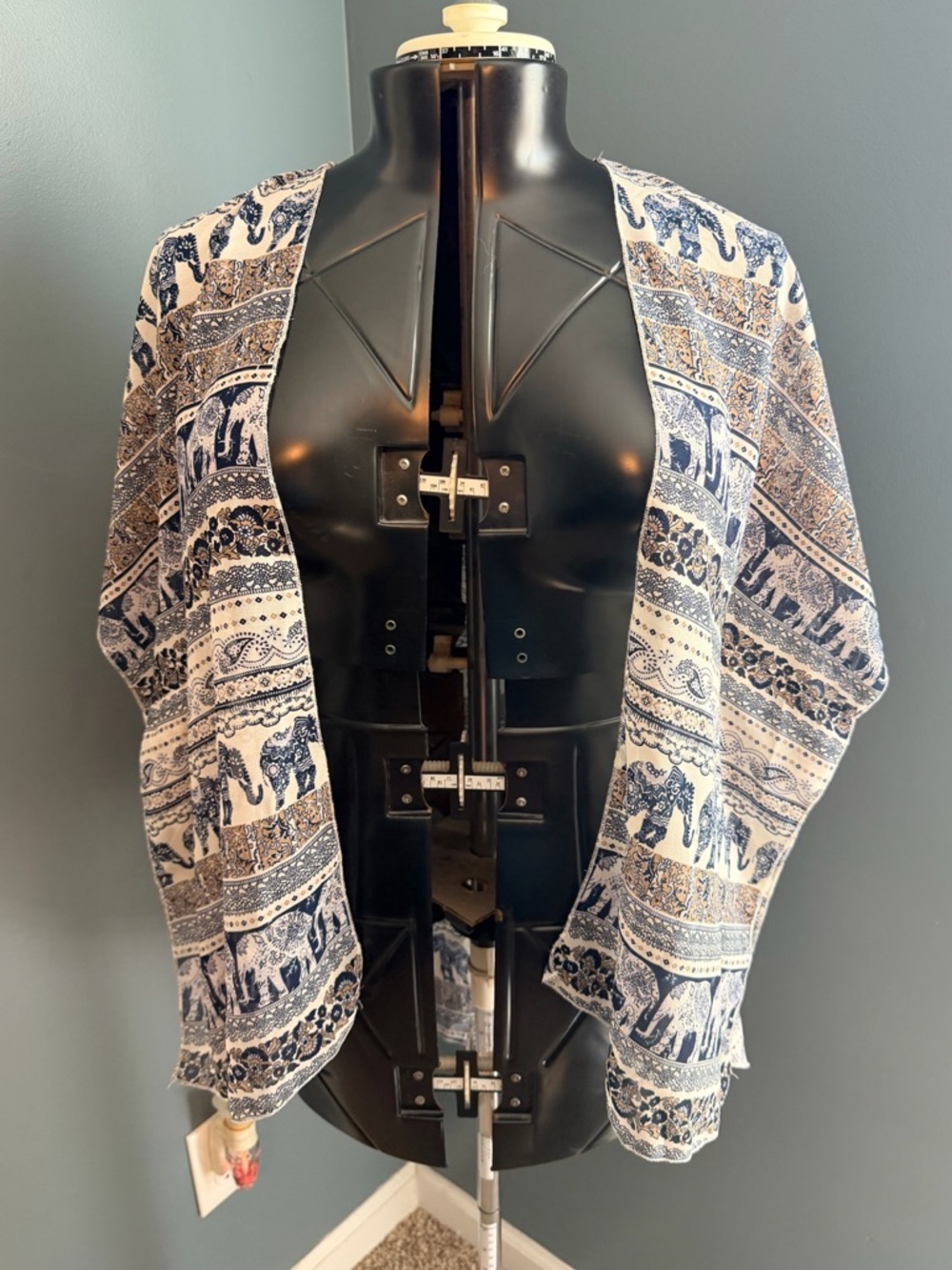 Live 4 Truth Paisley Print Open Front Kimono - Navy & Cream